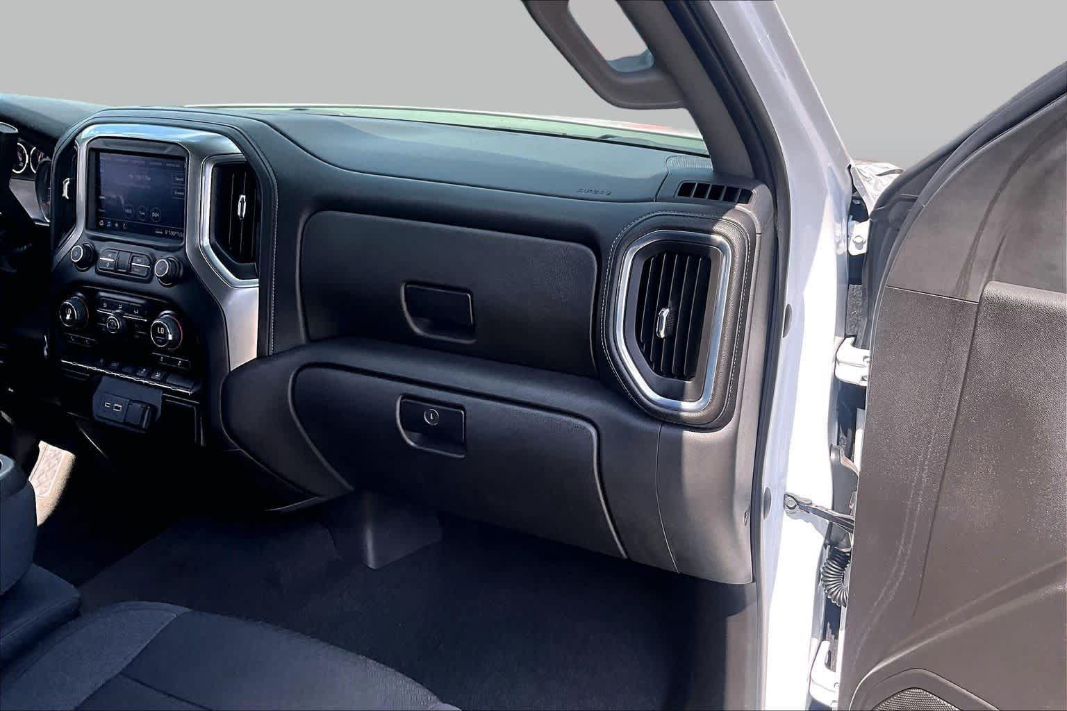 Used 2021 Chevrolet Silverado 1500 LT RWD image 19