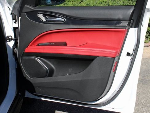 Used 2021 Alfa Romeo Stelvio Sprint w/ Nero Edizione image 44