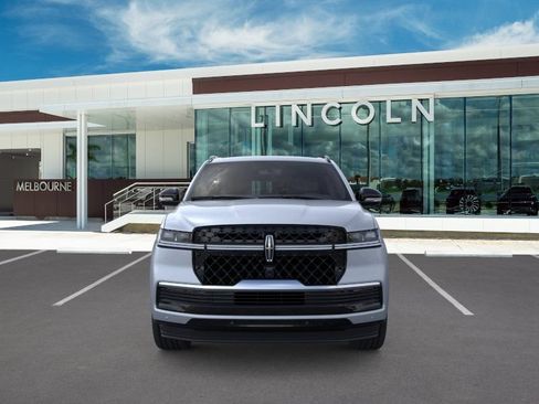 New 2026 Lincoln Navigator Reserve w/ Jet Appearance Package AWD/4WD image 6