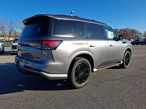 New 2026 INFINITI QX80 4WD image 4