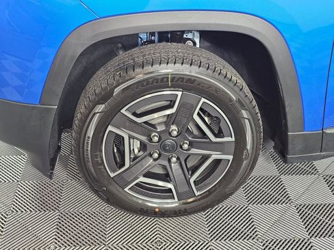 New 2026 Jeep Cherokee Laredo image 10