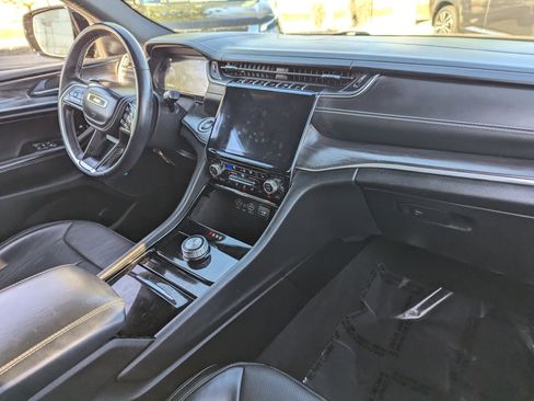 Used 2022 Jeep Grand Cherokee L Overland image 13