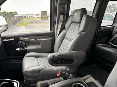 New 2026 GMC Savana 2500 RWD image 37