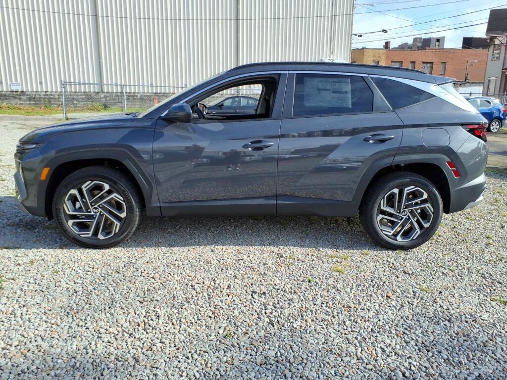 New 2026 Hyundai Tucson SEL Plus AWD/4WD image 2