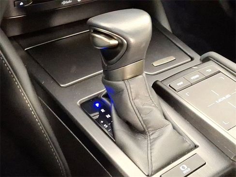 Used 2022 Lexus ES 350 w/ Premium Package image 18