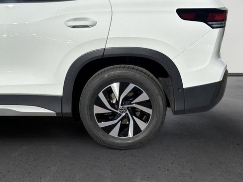 New 2026 Volkswagen Tiguan S FWD image 7