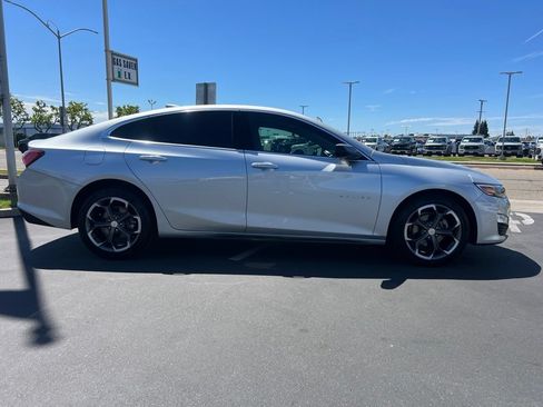 Used 2022 Chevrolet Malibu LT FWD image 13