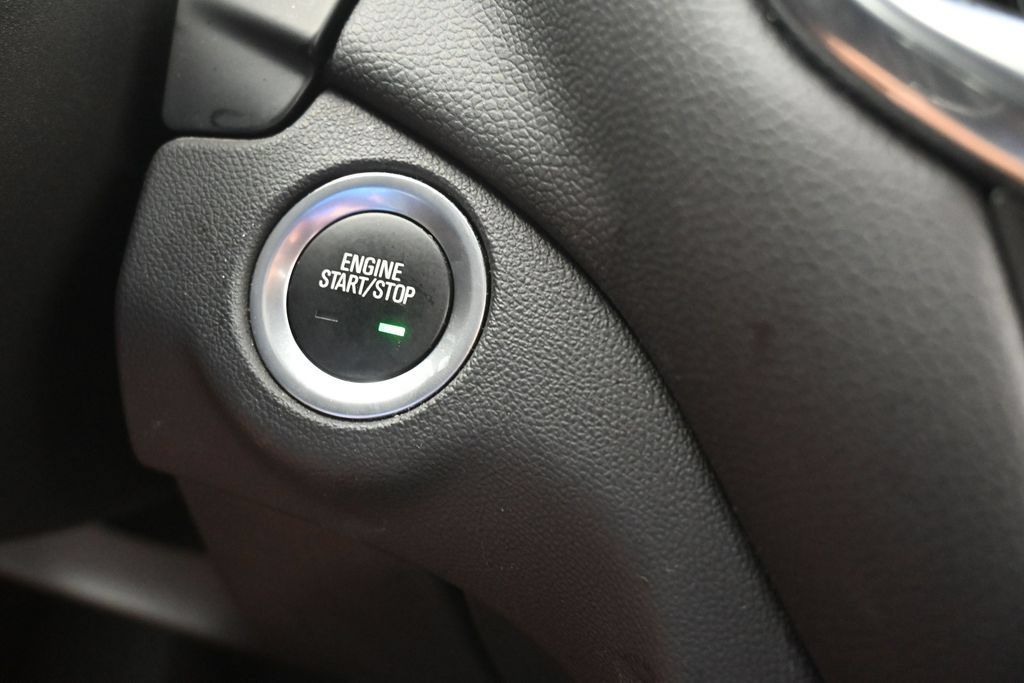 Used 2024 Chevrolet Equinox LT AWD/4WD image 14