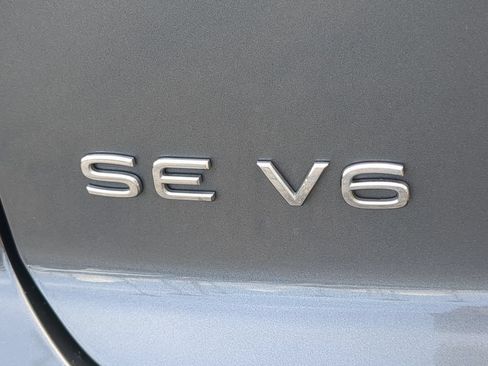 Certified 2023 Volkswagen Atlas Cross Sport SE FWD image 12