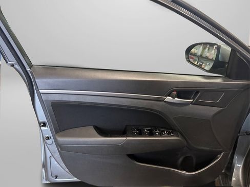 Used 2017 Hyundai Elantra Value Edition image 20