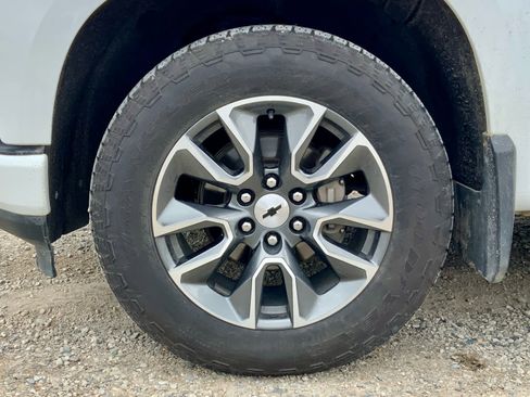 Used 2020 Chevrolet Silverado 1500 RST w/ True North Edition AWD/4WD image 16