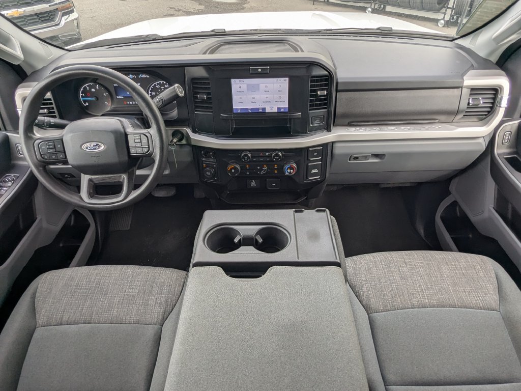 Used 2025 Ford F350 XLT AWD/4WD image 18