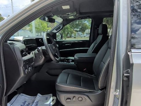Used 2025 Chevrolet Tahoe Premier w/ Sun And Tow Package RWD image 15