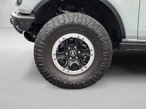 Used 2022 Ford Bronco Badlands image 23