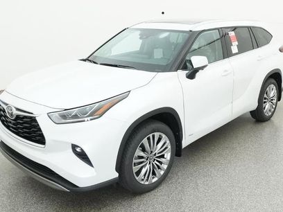 New 2026 Toyota Highlander Platinum