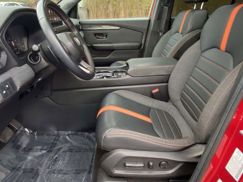 Certified 2026 Honda Passport TrailSport image 14