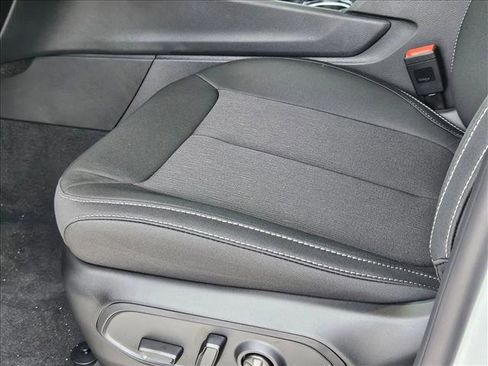 New 2026 Jeep Grand Cherokee L Laredo RWD image 4