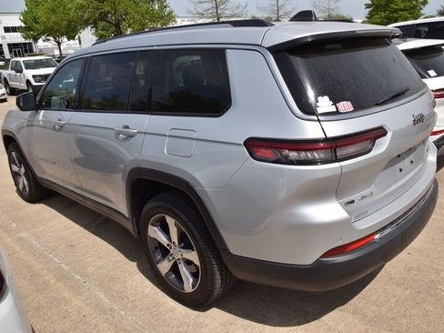 Used 2021 Jeep Grand Cherokee L Limited image 7