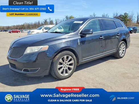 Used 2013 Lincoln MKT FWD image 1