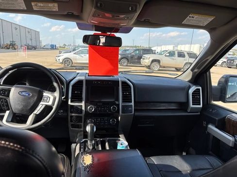 Used 2019 Ford F150 Lariat w/ Equipment Group 501A Mid AWD/4WD image 7