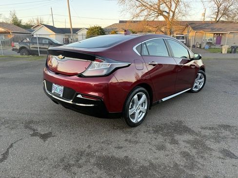 Used 2017 Chevrolet Volt LT image 10