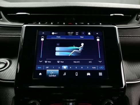 Used 2024 Jeep Grand Cherokee L Laredo image 20