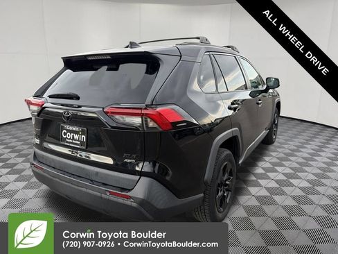 Used 2021 Toyota RAV4 XLE AWD/4WD image 6