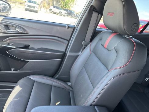 New 2026 Chevrolet Trax RS w/ Sunroof Package image 16