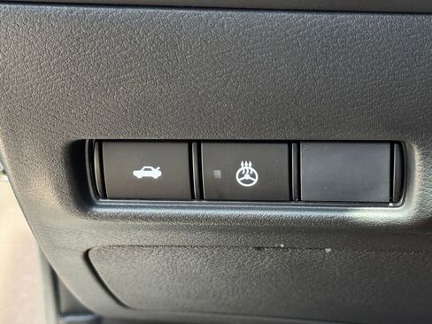 New 2026 Nissan Sentra SV w/ SV Convenience Package FWD image 16
