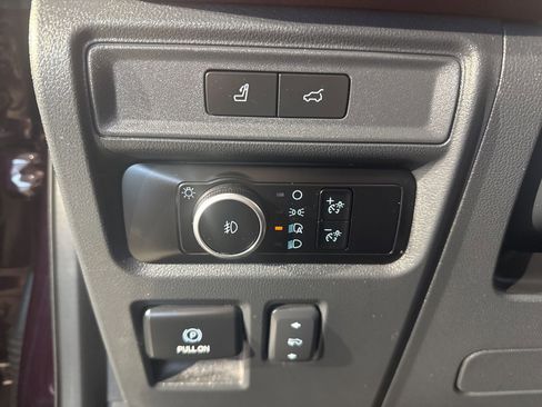 Used 2024 Ford Expedition Max Limited image 27