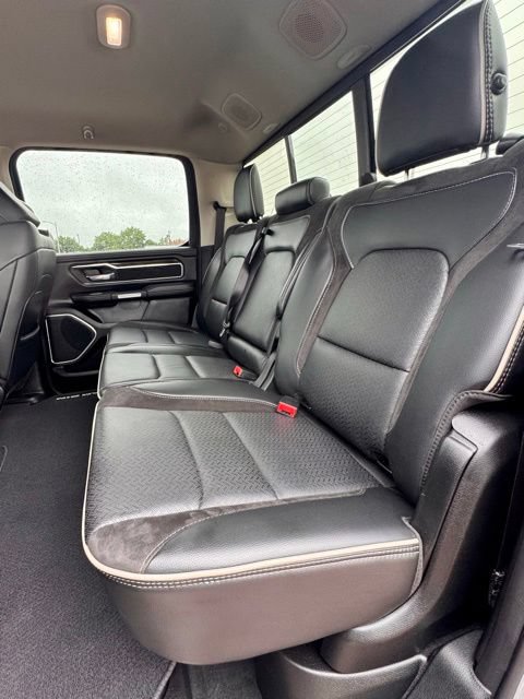Used 2022 RAM 1500 Laramie AWD/4WD image 12