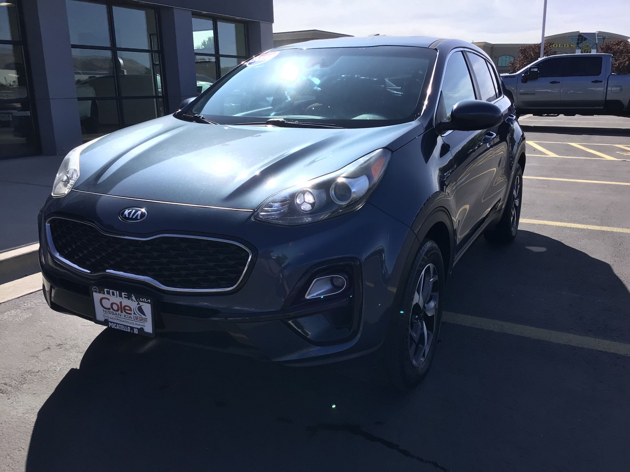 Used 2020 Kia Sportage LX AWD/4WD image 2
