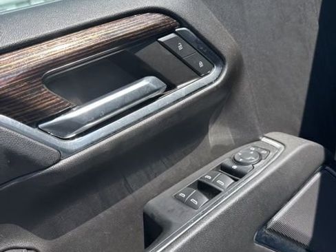 Used 2024 GMC Sierra 1500 Elevation AWD/4WD image 8