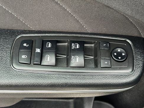 Used 2019 Dodge Charger Scat Pack RWD image 12