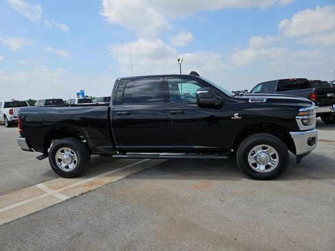 New 2026 RAM 2500 Tradesman AWD/4WD image 9