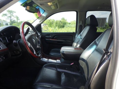 Used 2007 Cadillac Escalade AWD image 10