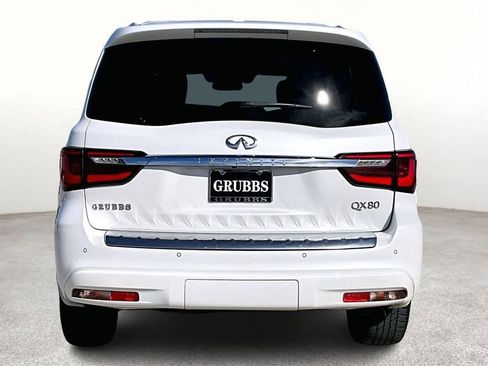 Certified 2019 INFINITI QX80 Luxe w/ All-Season Package image 6