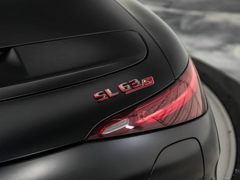 Used 2024 Mercedes-Benz SL 63 AMG S e Performance 4MATIC image 20