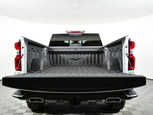Used 2025 Chevrolet Silverado 1500 LT Trail Boss w/ Convenience Package II AWD/4WD image 26