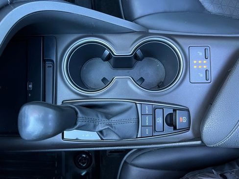 Used 2022 Toyota Camry XSE image 36