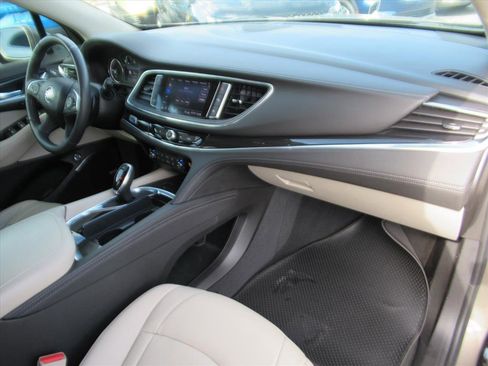 Used 2020 Buick Enclave Premium w/ Surround and Sites Package image 10