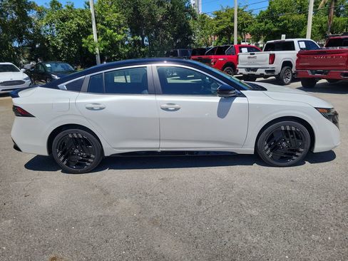 New 2026 Nissan Sentra SR FWD image 6