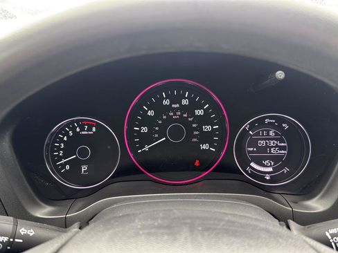 Used 2018 Honda HR-V EX image 35