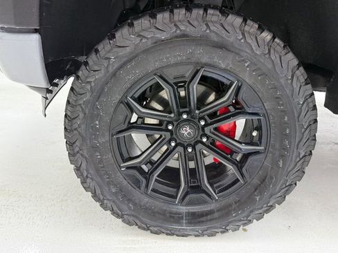 Used 2025 Chevrolet Silverado 1500 RST AWD/4WD image 7