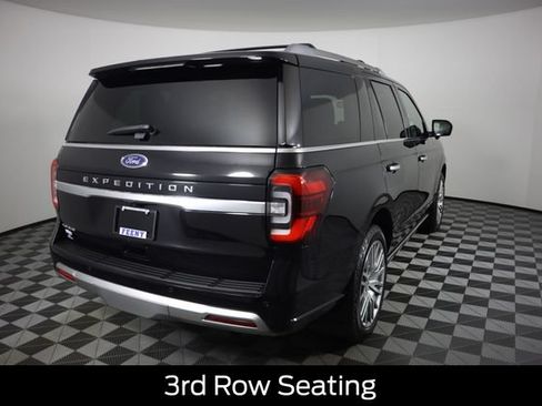Used 2023 Ford Expedition Platinum AWD/4WD image 3