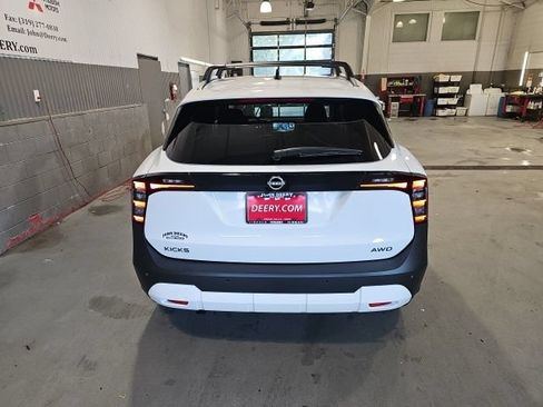 New 2026 Nissan Kicks SV w/ Cold Weather Package AWD/4WD image 4