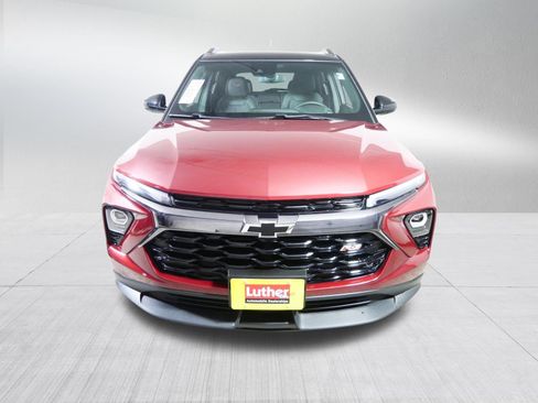 Used 2024 Chevrolet TrailBlazer RS w/ Driver Confidence Package FWD image 2