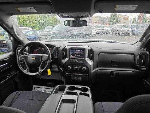 Used 2022 Chevrolet Silverado 1500 Custom AWD/4WD image 10