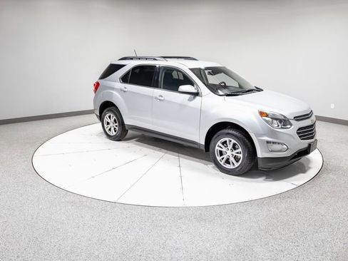Used 2016 Chevrolet Equinox LT image 23
