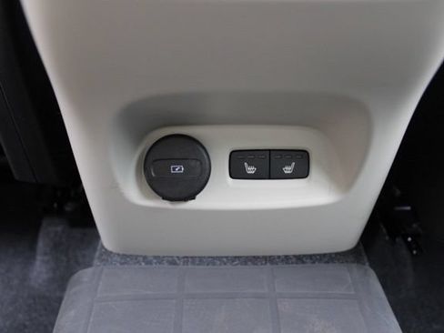 Used 2023 Volvo XC40 B5 Ultimate w/ Climate Package AWD/4WD image 23